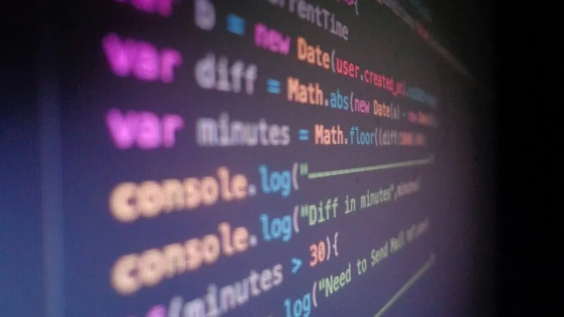 HTML öğrenmek için hangi kaynaklar kullanılır