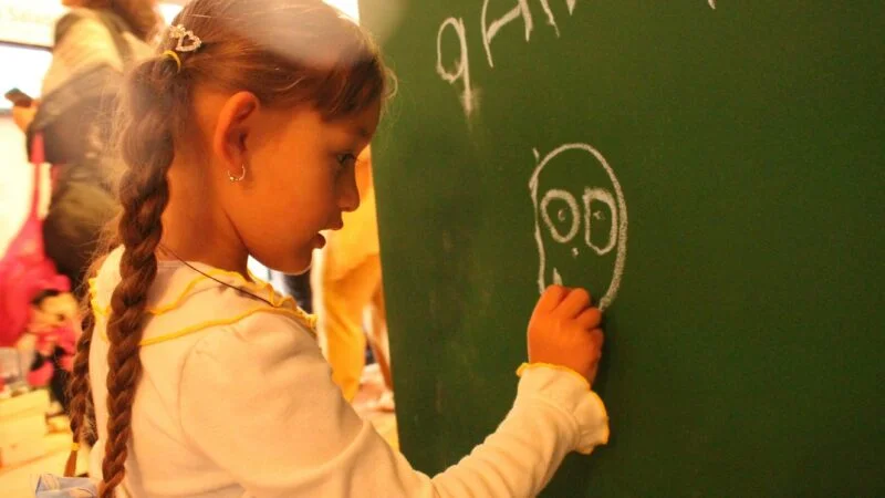 Hangi dil öğrenme uygulaması çocuk dostu? Küçük yaşta yabancı dil