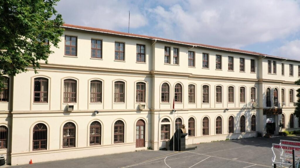 cagaoglu anatoliske videregående skole
