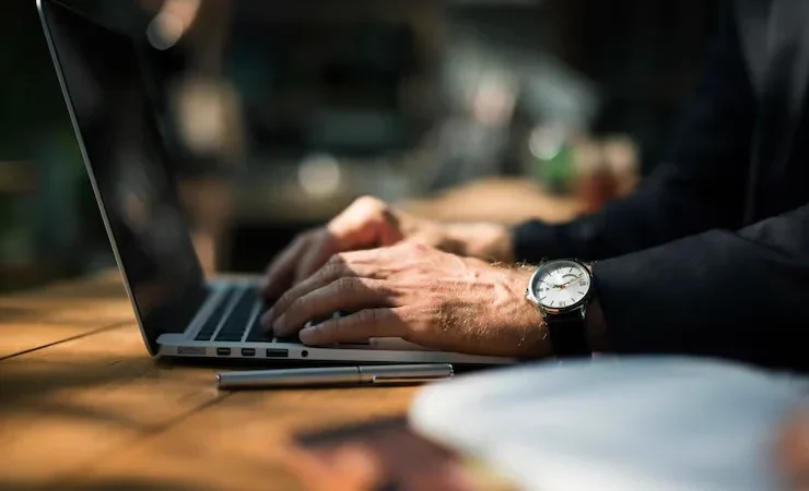 Aile içi şiddet nasıl fark edilir? Güvenlik planlaması ve yardım alma